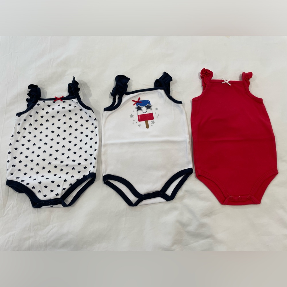 🇺🇸 3 piece BUNDLE - bodysuits by HB size 9-12 MONTHS in RED, WHITE and BLUE!